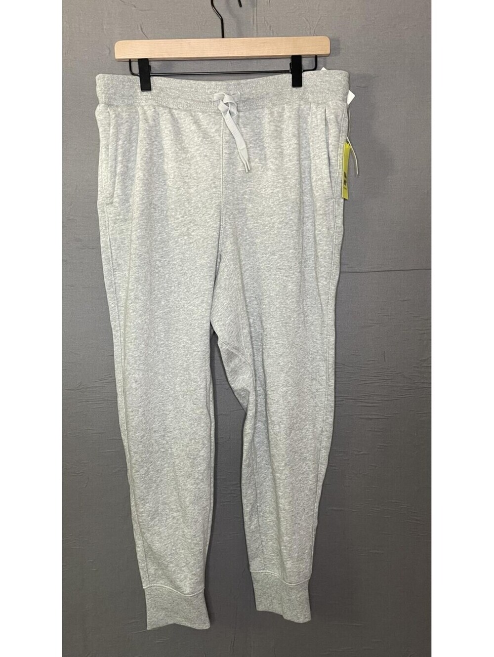 NWT All in Motion Jogger Sweatpants Heather Gray Size Medium